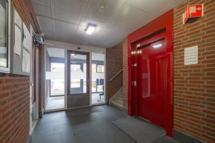 Photo 17 of Insula 92