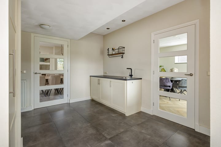 Photo 22 of Eekstraat 27