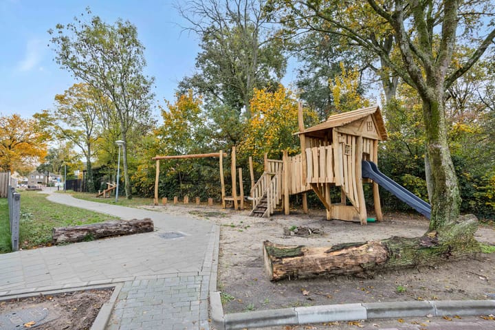 Photo 49 of Eekstraat 27