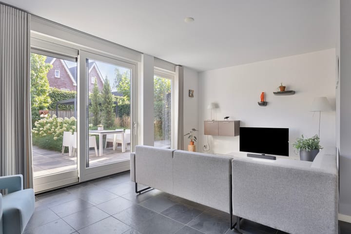 Photo 11 of Mau de Jongstraat 19