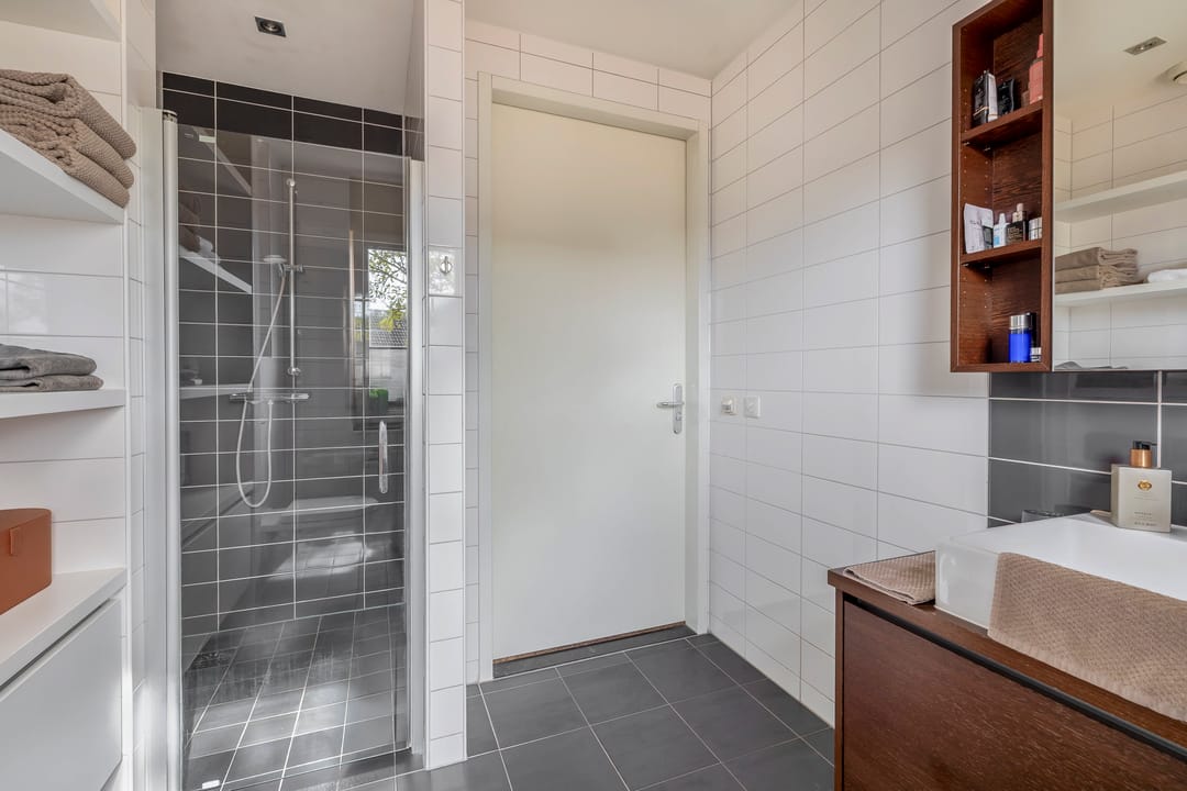 Foto 16 van Burgemeester Moorenstraat 2