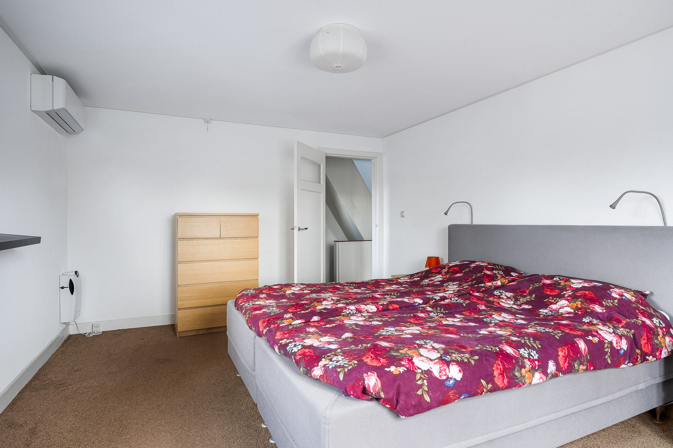 Foto 21 van van Miereveltplantsoen 12