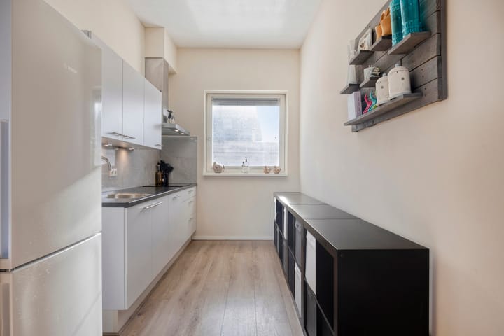 Photo 10 of Voorstraat 1-D