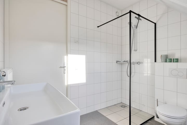 Photo 19 of Voorstraat 1-D