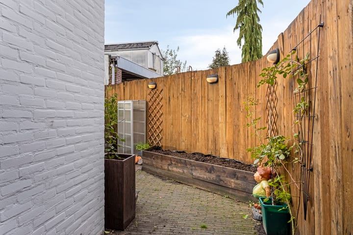 Photo 21 of Coehoornstraat 16