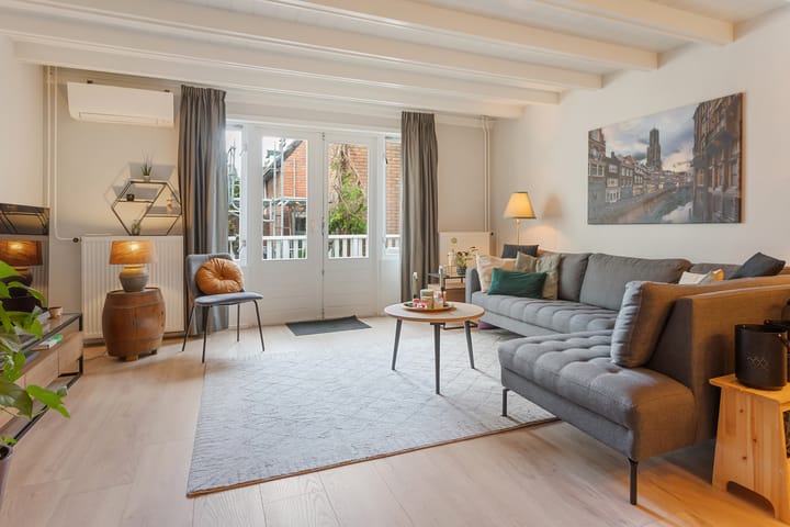 Photo 2 of Oudegracht 225-A