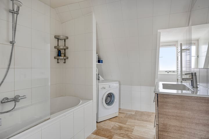 Photo 14 of Vingerhoekhof 11-B