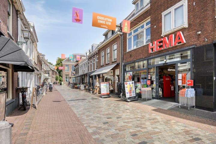 Photo 23 of Vingerhoekhof 11-B