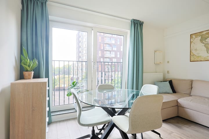 Foto 5 van Europaplein 741