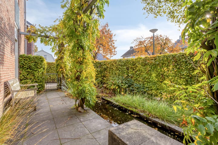 Foto 37 van Dr. van Beurdenstraat 3