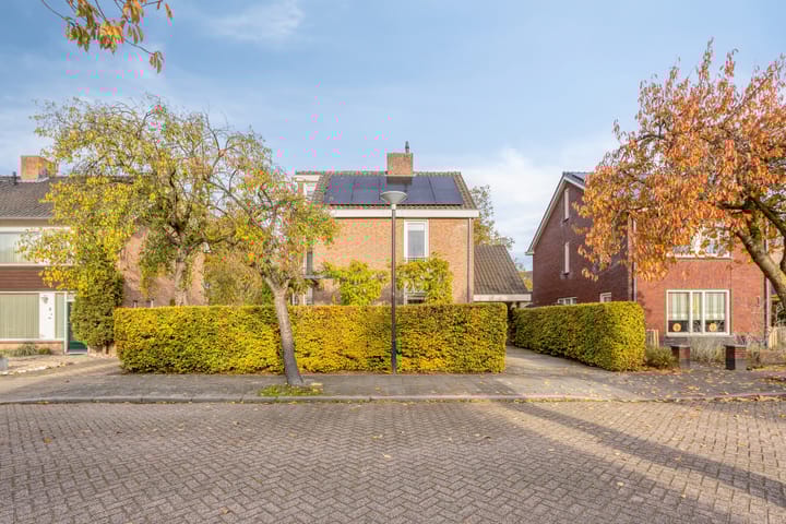 Foto 50 van Dr. van Beurdenstraat 3