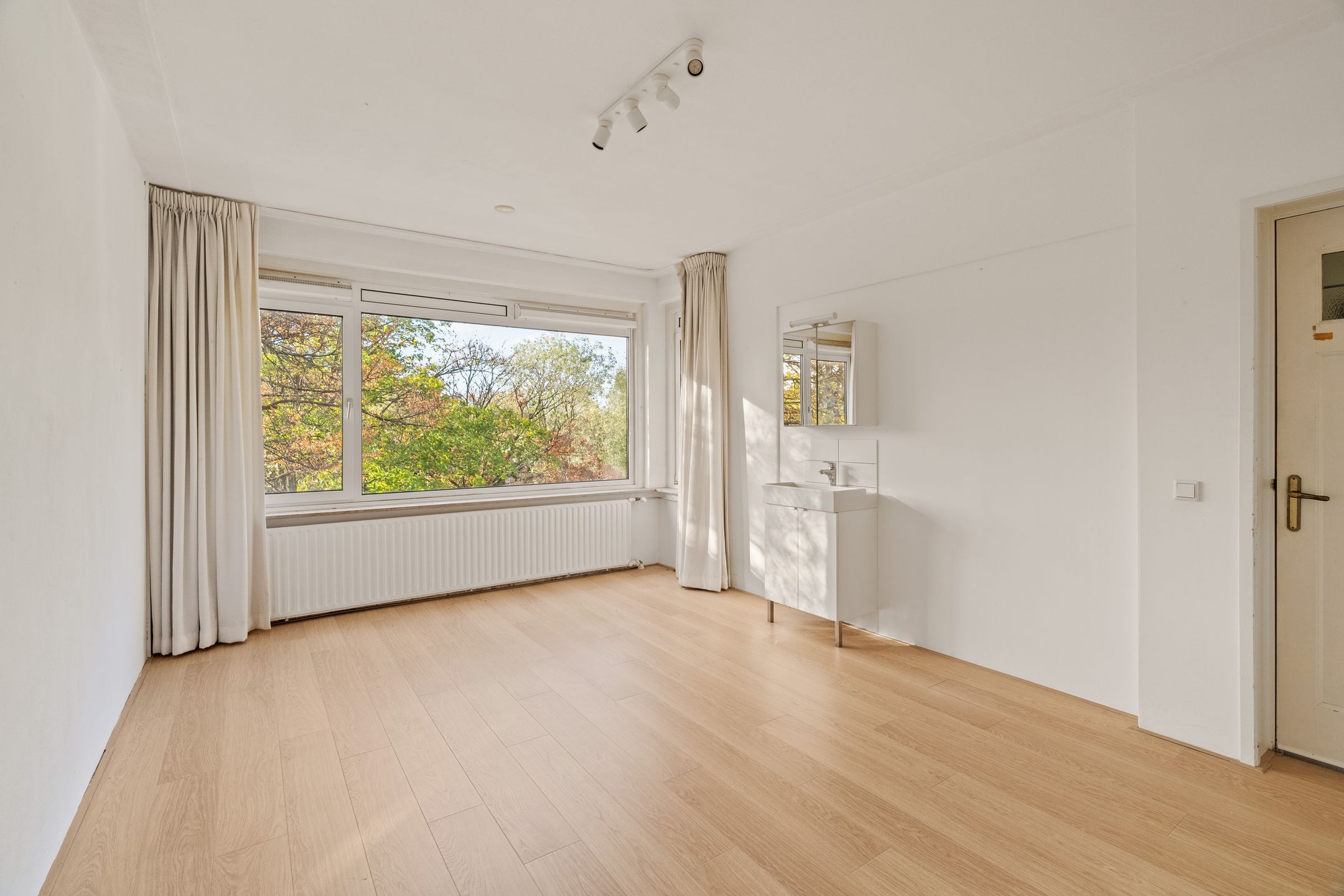 Photo 6 of Statenweg 150-A