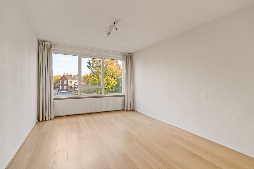 Photo 17 of Statenweg 150-A