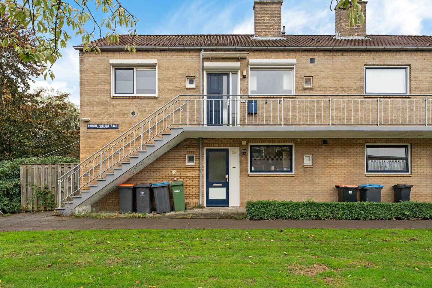 Photo 1 of Paulus Potterstraat 35