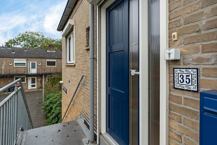 Photo 10 of Paulus Potterstraat 35