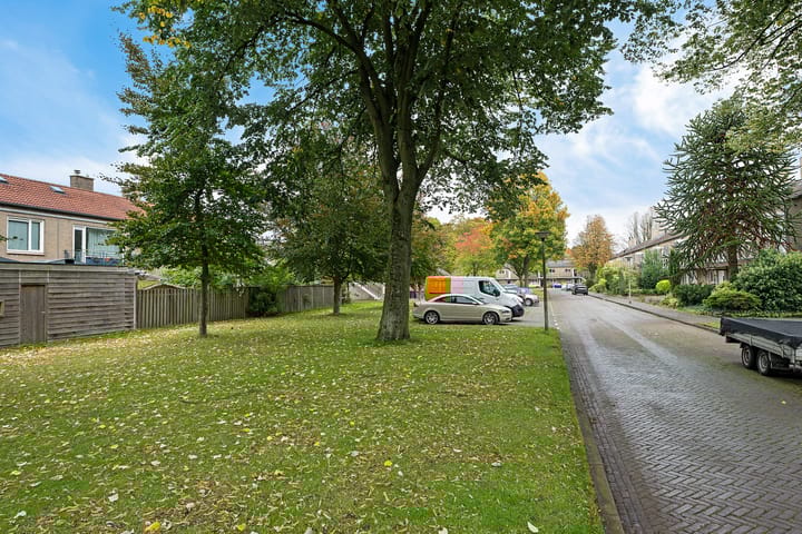 Photo 41 of Paulus Potterstraat 35