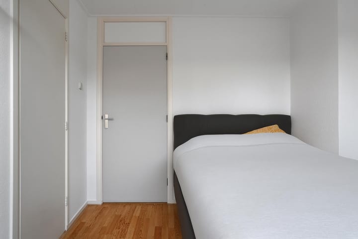 Photo 15 of Vincent van Goghstraat 13