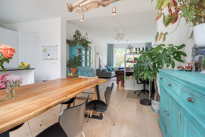 Foto 8 van Paramaribostraat 44