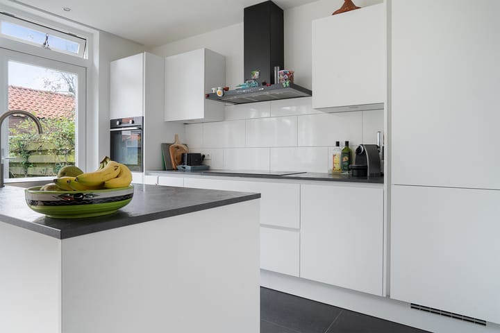 Foto 13 van Paramaribostraat 44