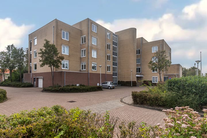 Photo 4 of Leeuweriklaan 5