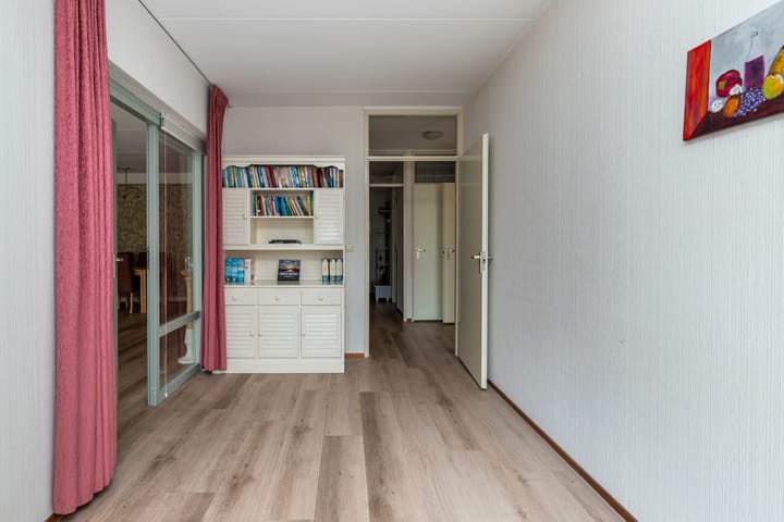 Photo 25 of Leeuweriklaan 5