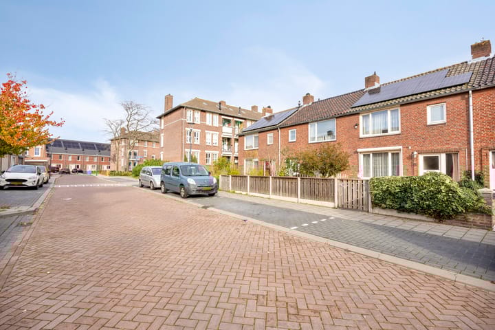 Photo 14 of Hertshoornstraat 5