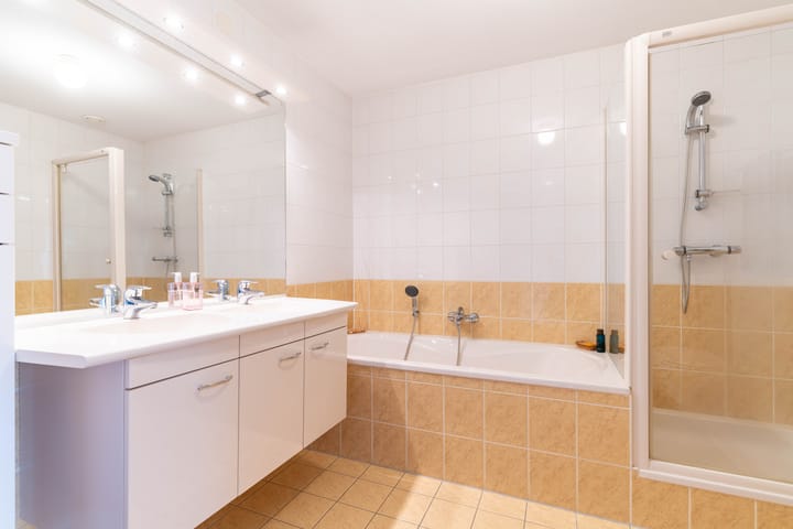 Photo 35 of Van Alkemadestraat 7