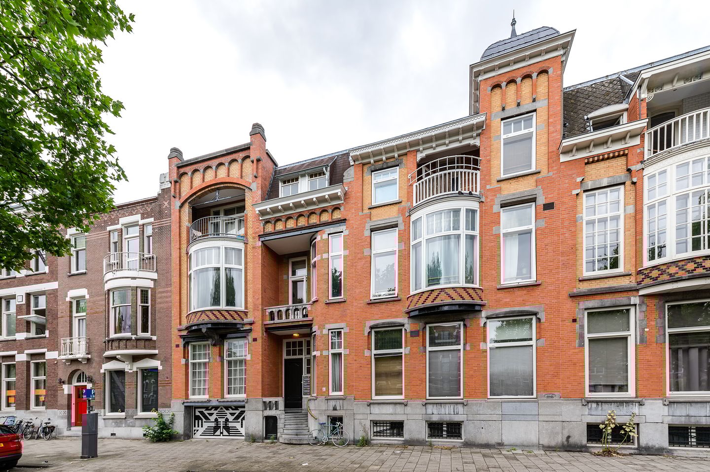 View photo 2 of 's-Gravendijkwal 61