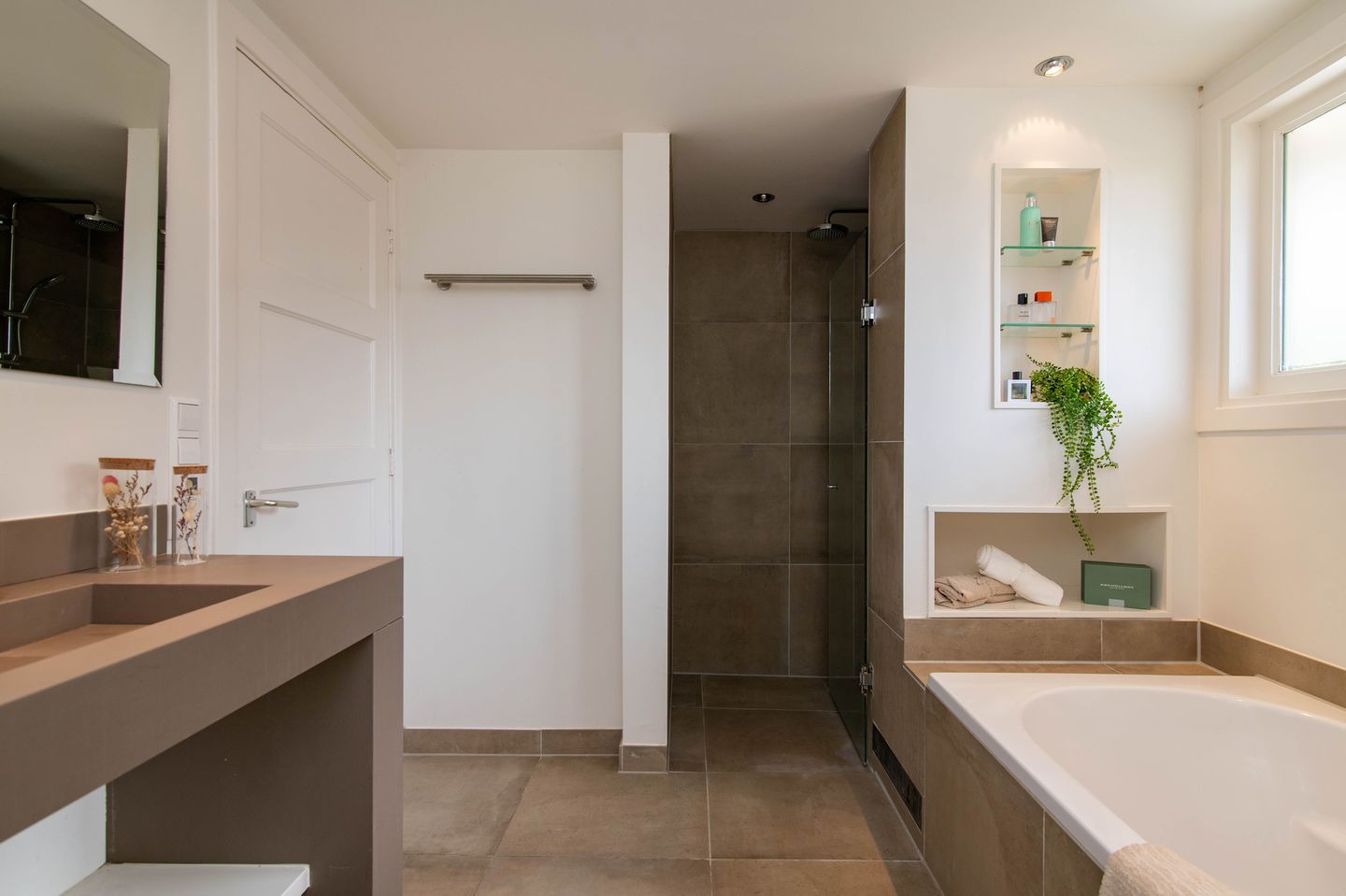 Foto 29 van De Savornin Lohmanlaan 2