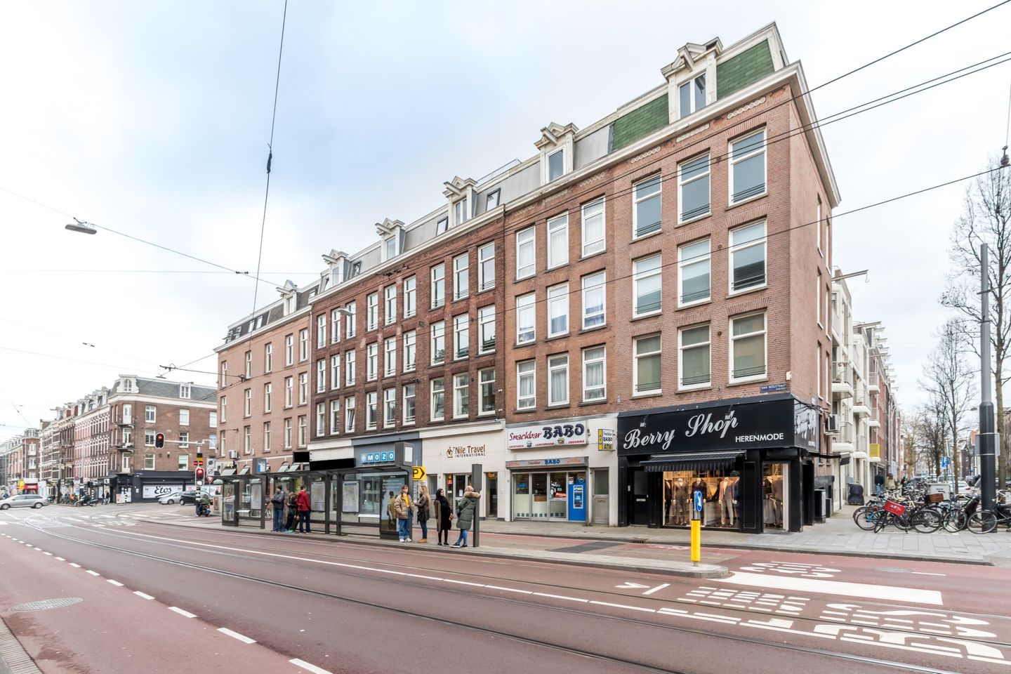 Bekijk foto 2 van Van Woustraat 87