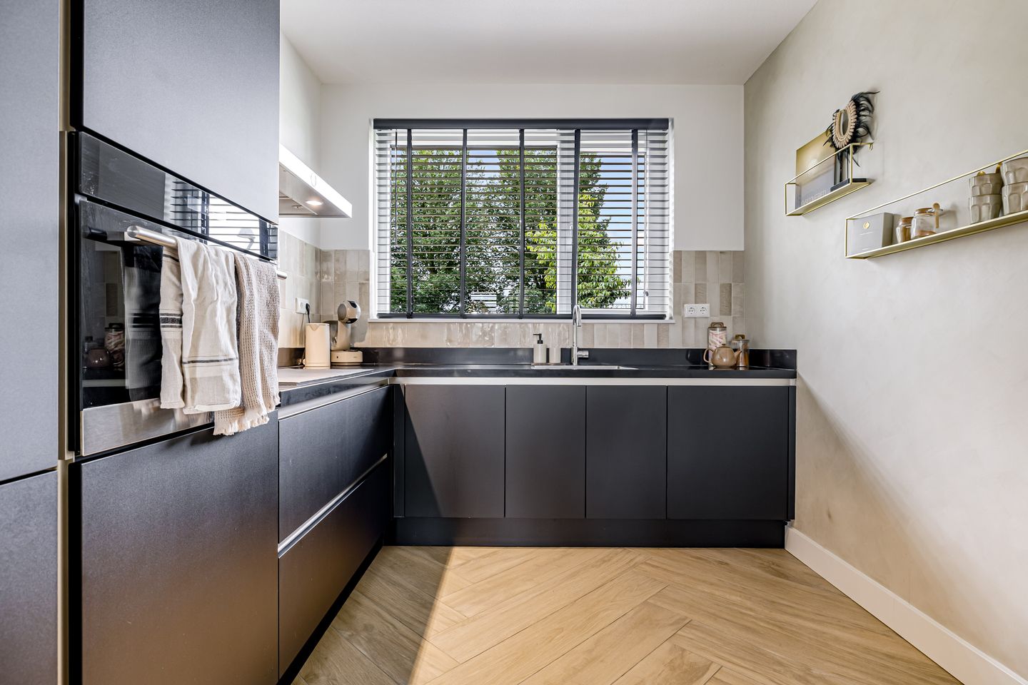 Photo 19 of Trota van Salernostraat 29