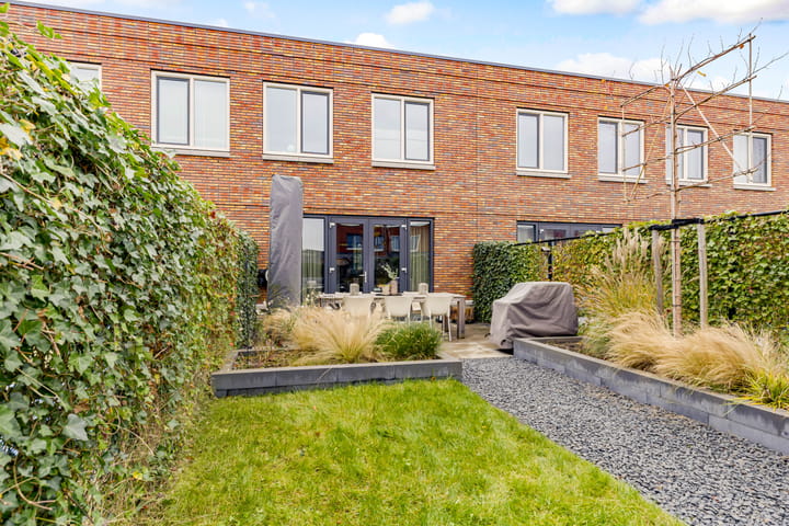 Foto 38 van Trota van Salernostraat 29