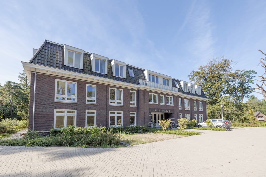 Galerijflat aan Prins Hendriklaan 46, Blaricum