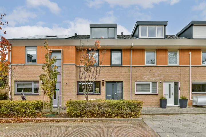 Foto 2 van Debussyhof 13