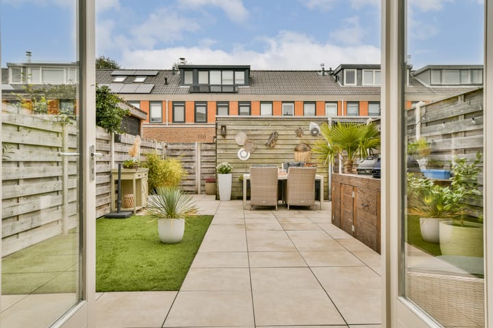 Foto 7 van Debussyhof 13