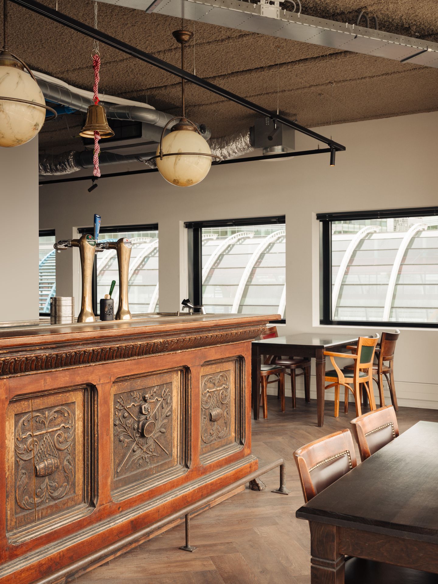 View photo 4 of Orlyplein 89