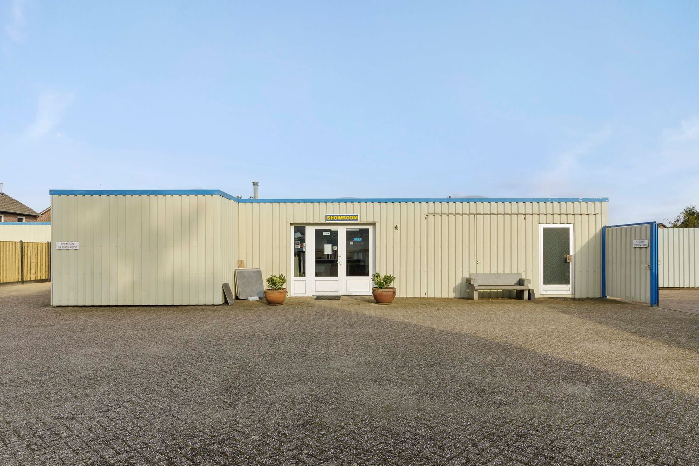 View photo 1 of Ferdinand Bolstraat 24-a