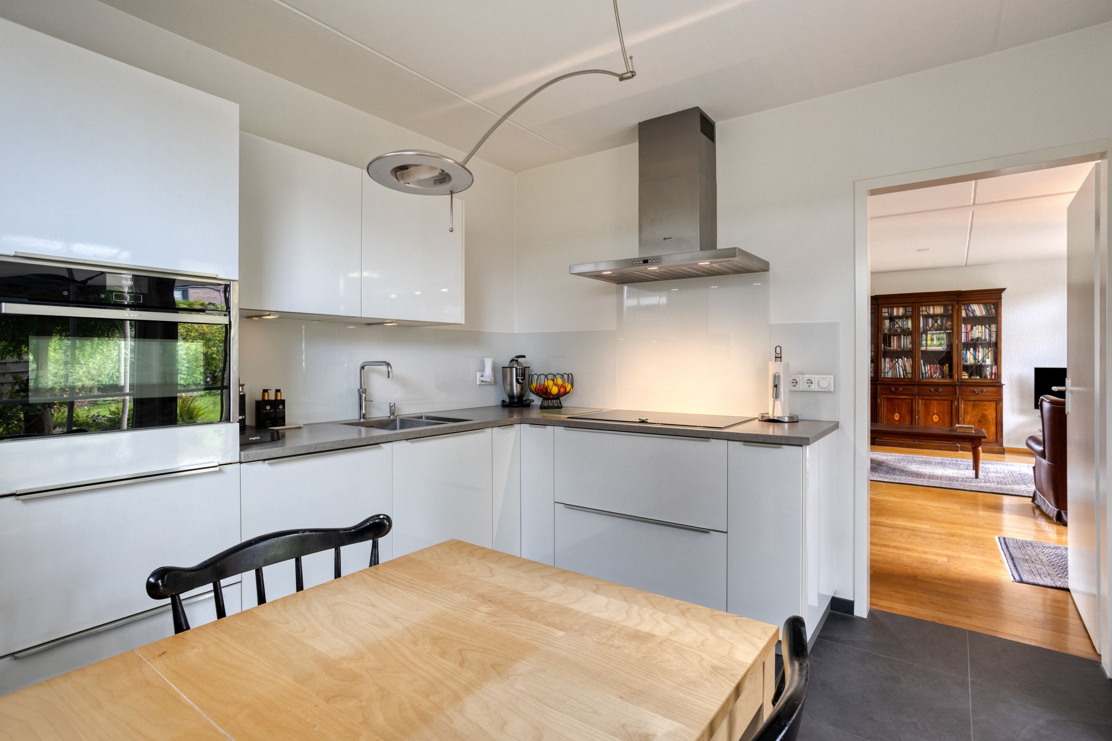 Photo 15 of Valkenburgstraat 3