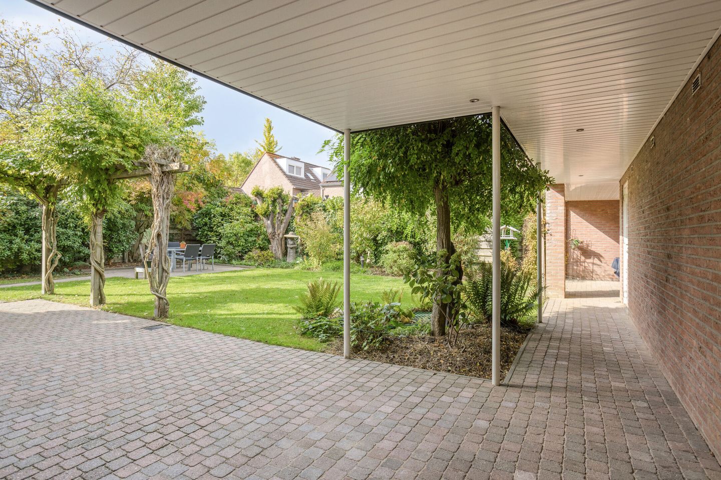 Photo 35 of Valkenburgstraat 3