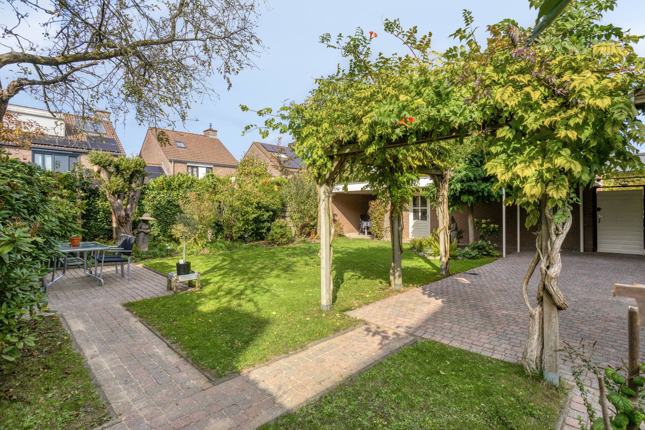 Photo 36 of Valkenburgstraat 3