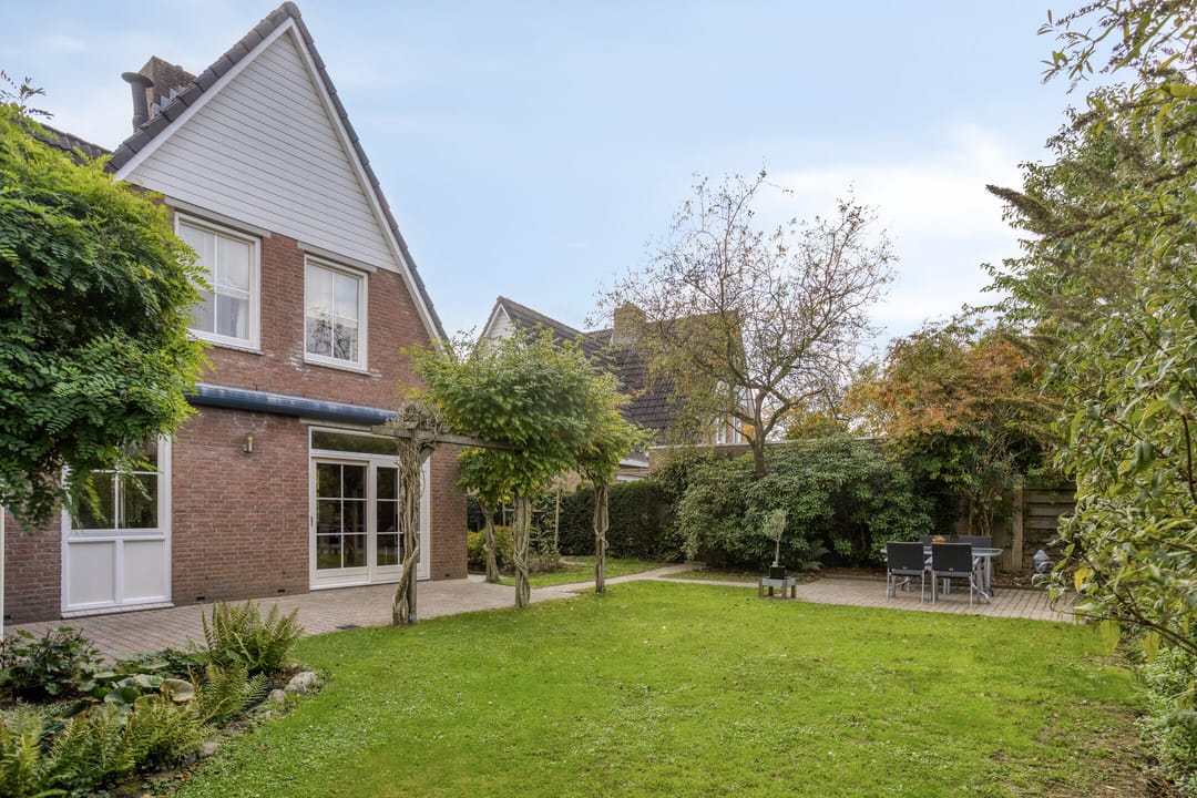 Photo 38 of Valkenburgstraat 3