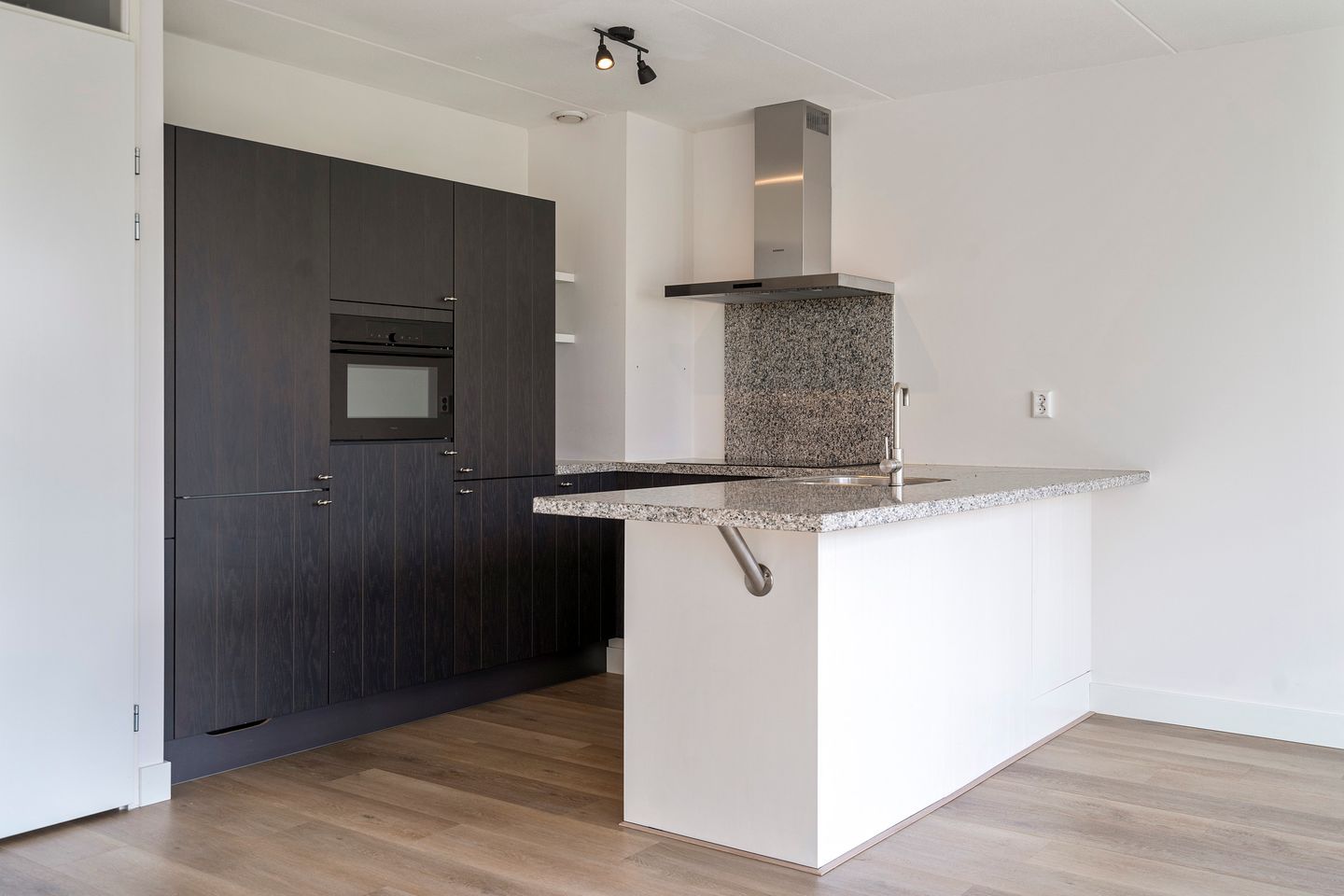 Foto 10 van Raadhuisstraat 107