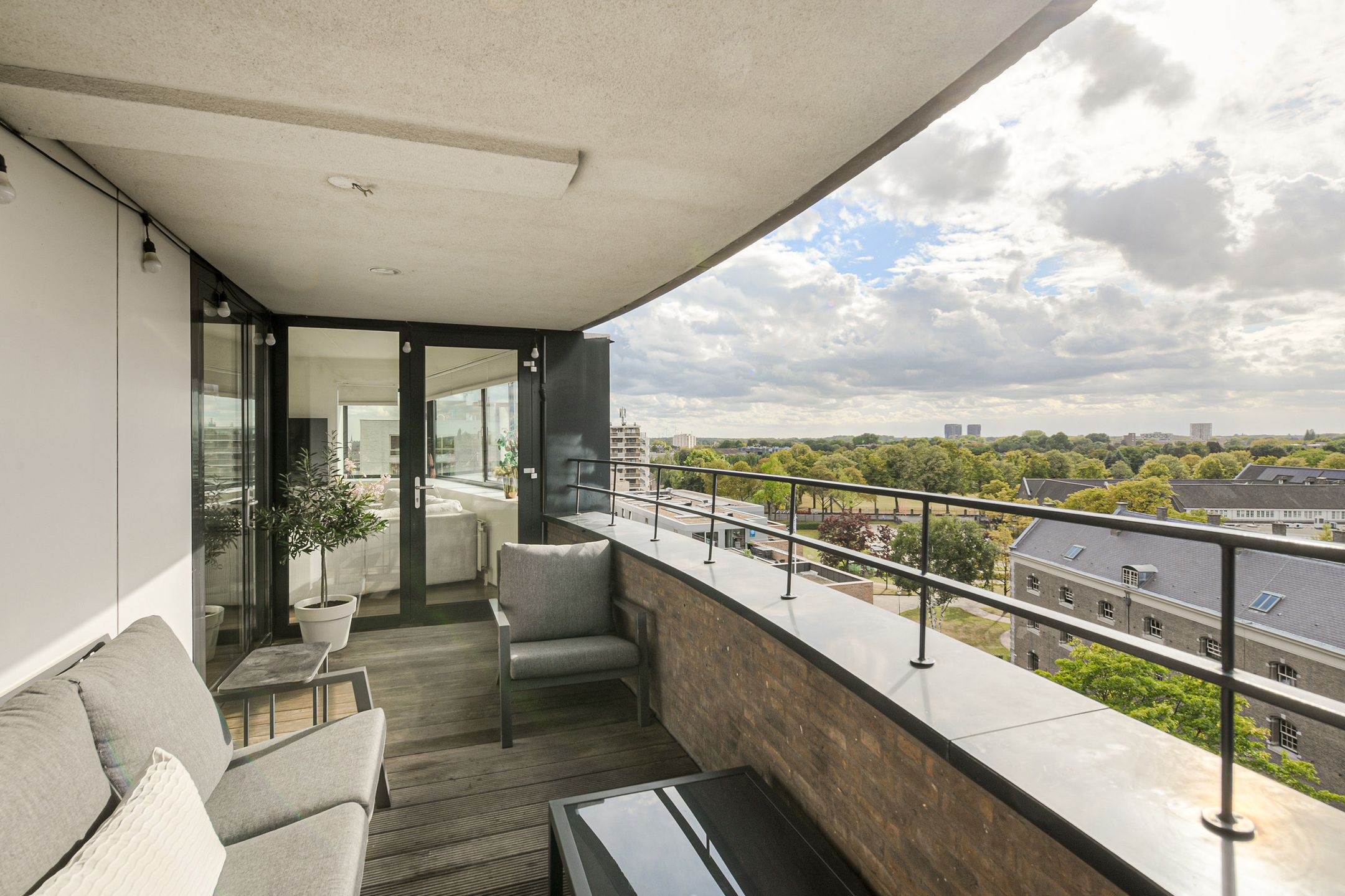 Photo 3 of Markendaalseweg 64-H37