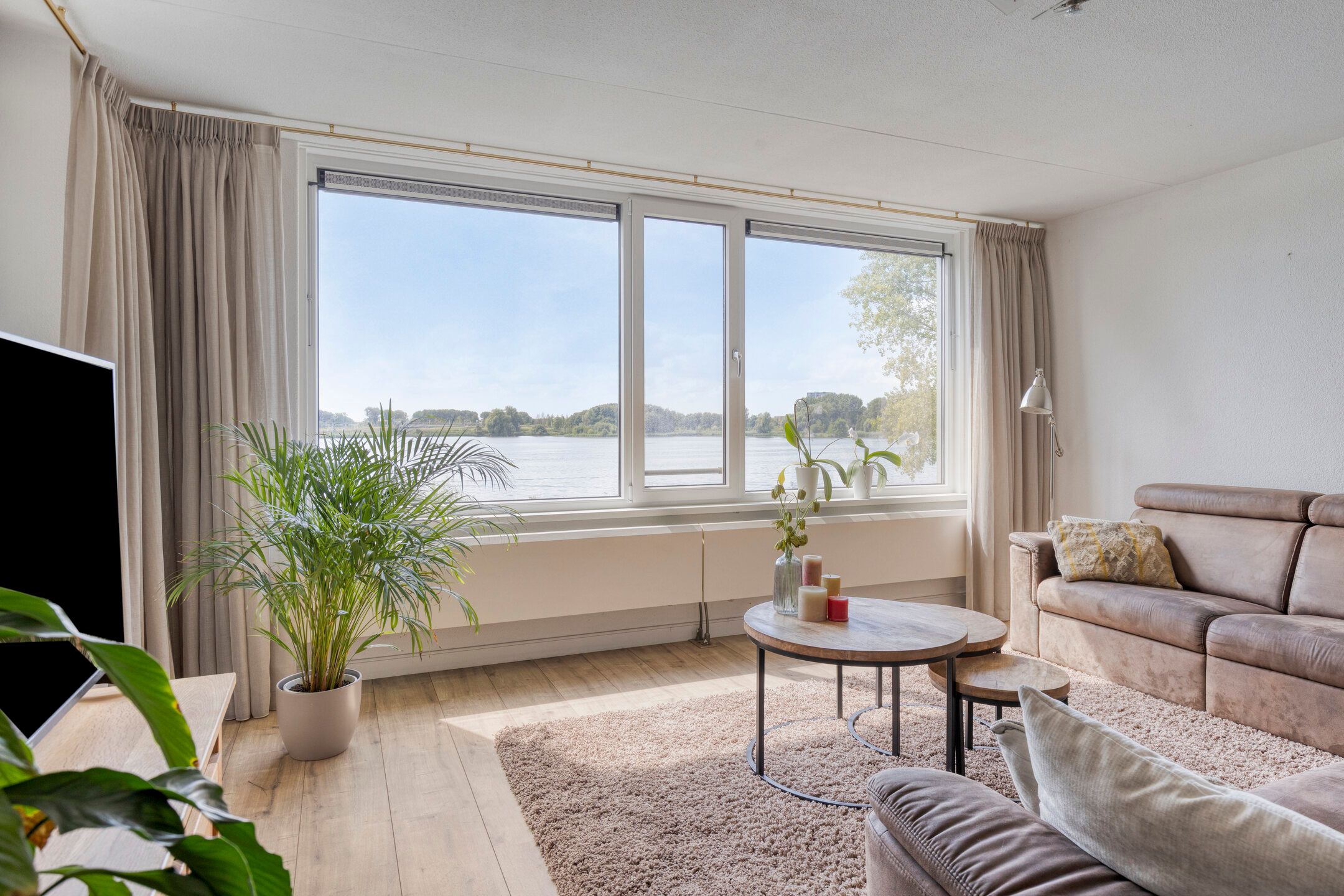 Foto 3 van Fellinilaan 436