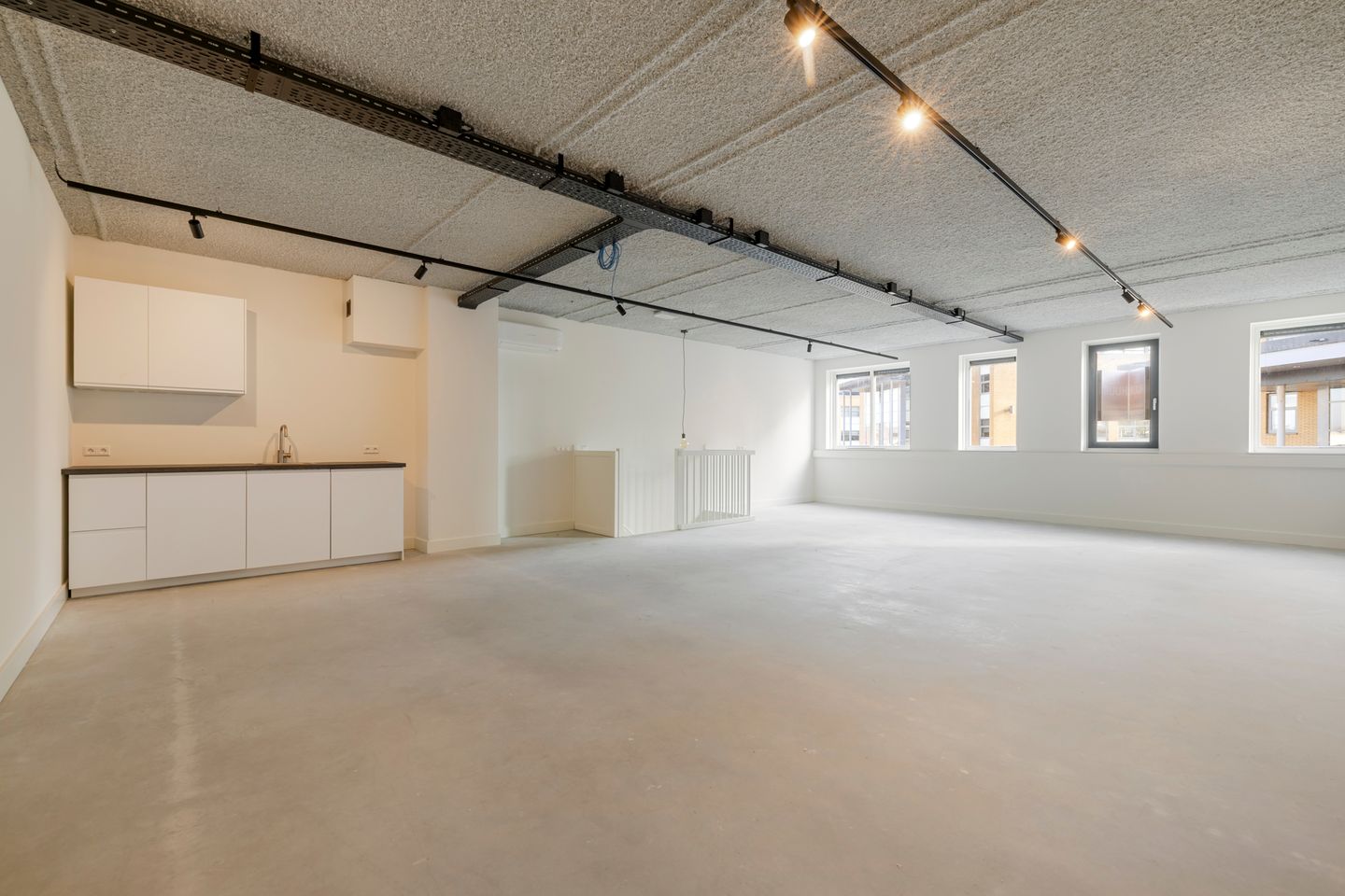 Bekijk foto 4 van Nijverheidslaan 10-N