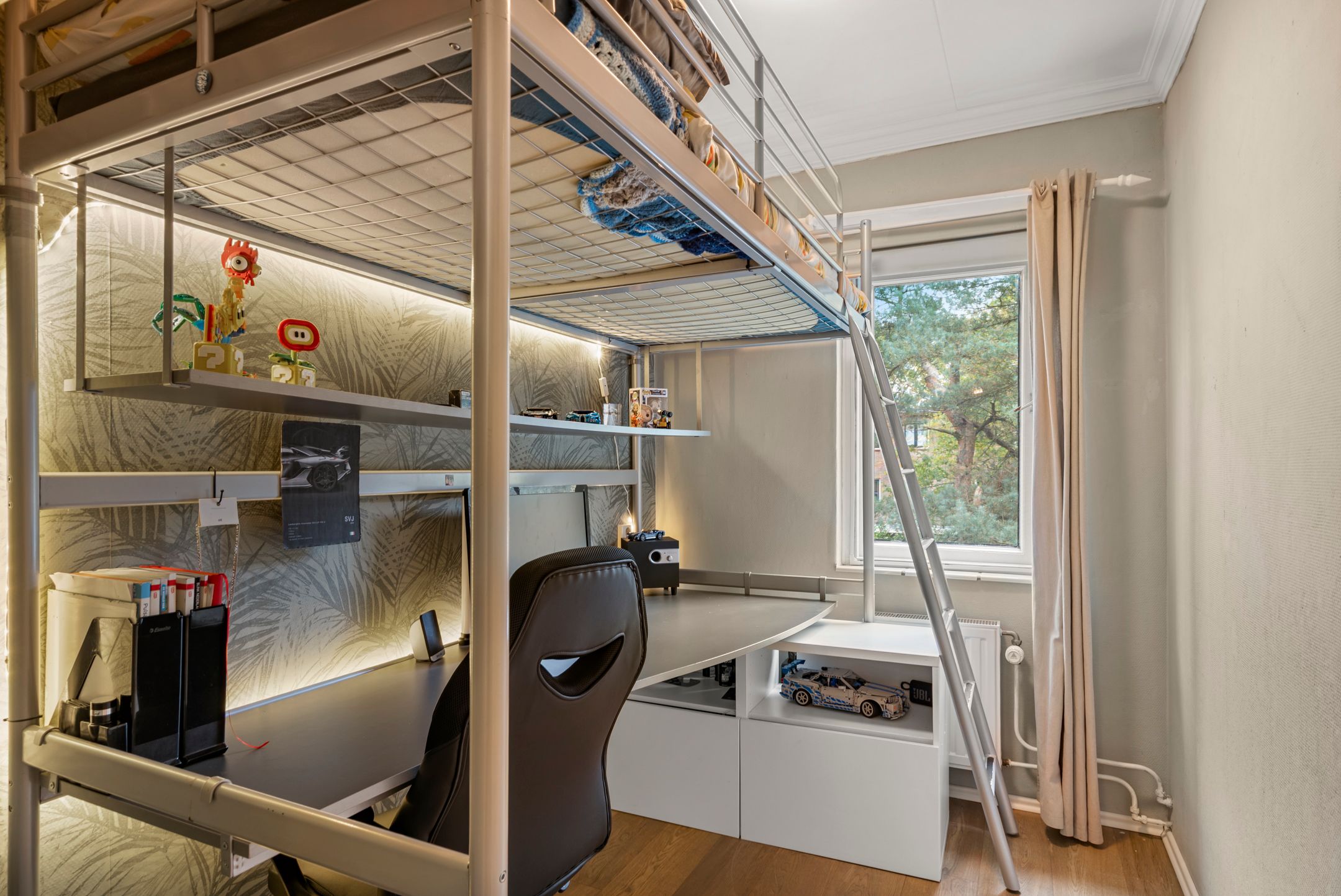 Photo 42 of van Heutszlaan 114-1