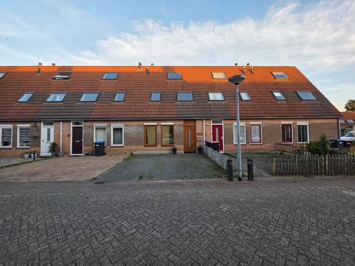 Kamp 33 23 main image