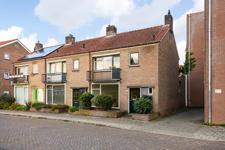 Photo 1 of van der Vegtestraat 143