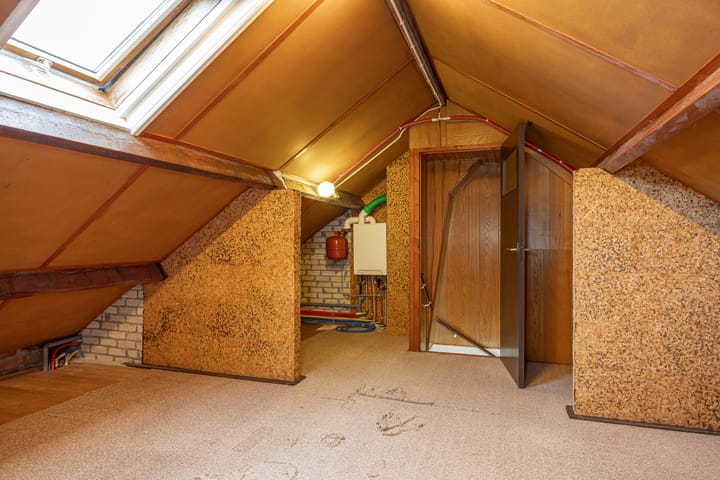 Photo 15 of van der Vegtestraat 143