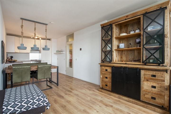 Foto 2 van Valkenboskade 82-B